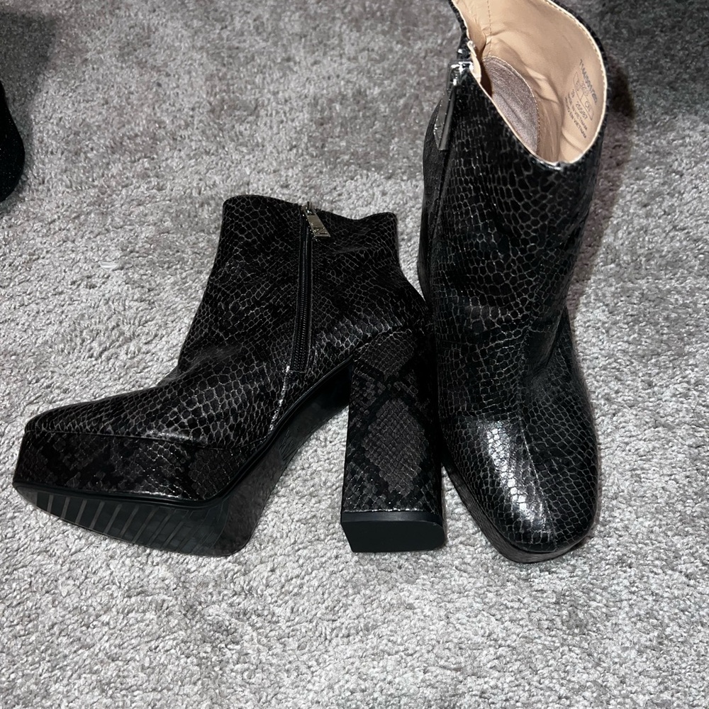 Zara Black Snakeskin Women's Ankle Boots